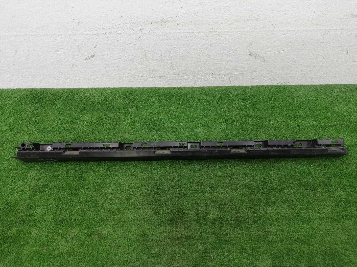 Кронштейн порога