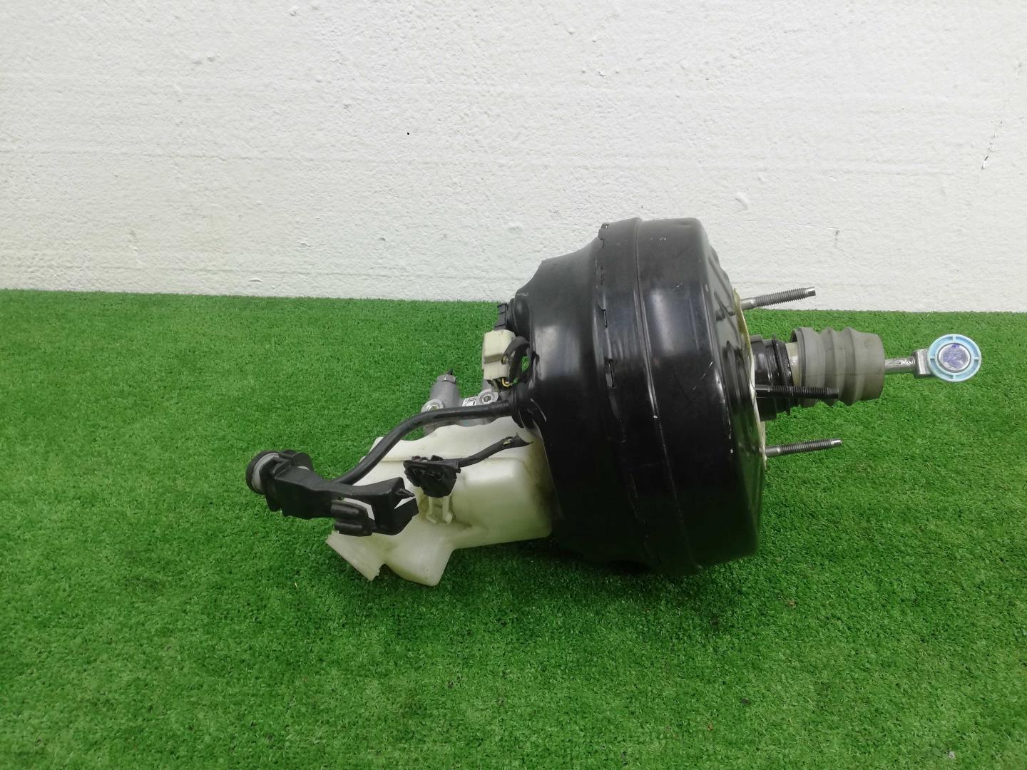 Усилитель тормозов вакуумный