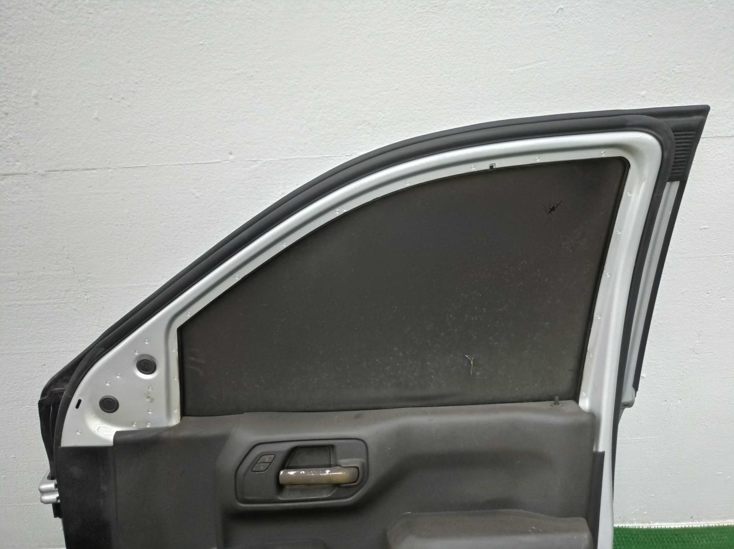 Ручка двери передней наружная правая