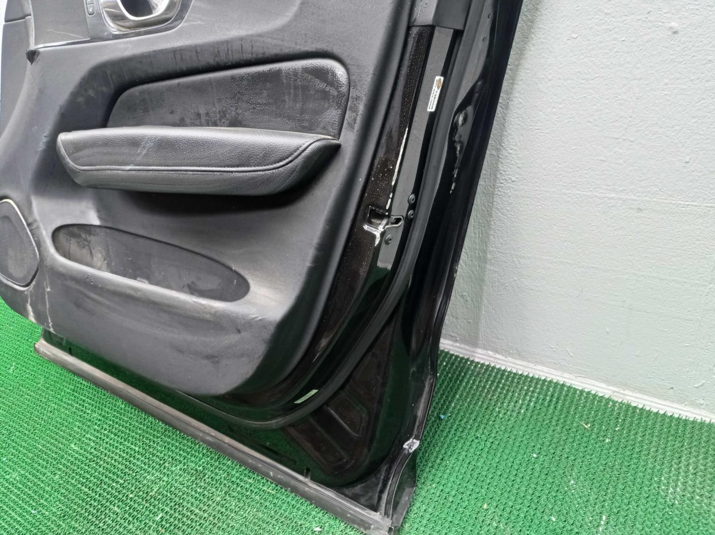 Стеклоподъемник электр. передний правый