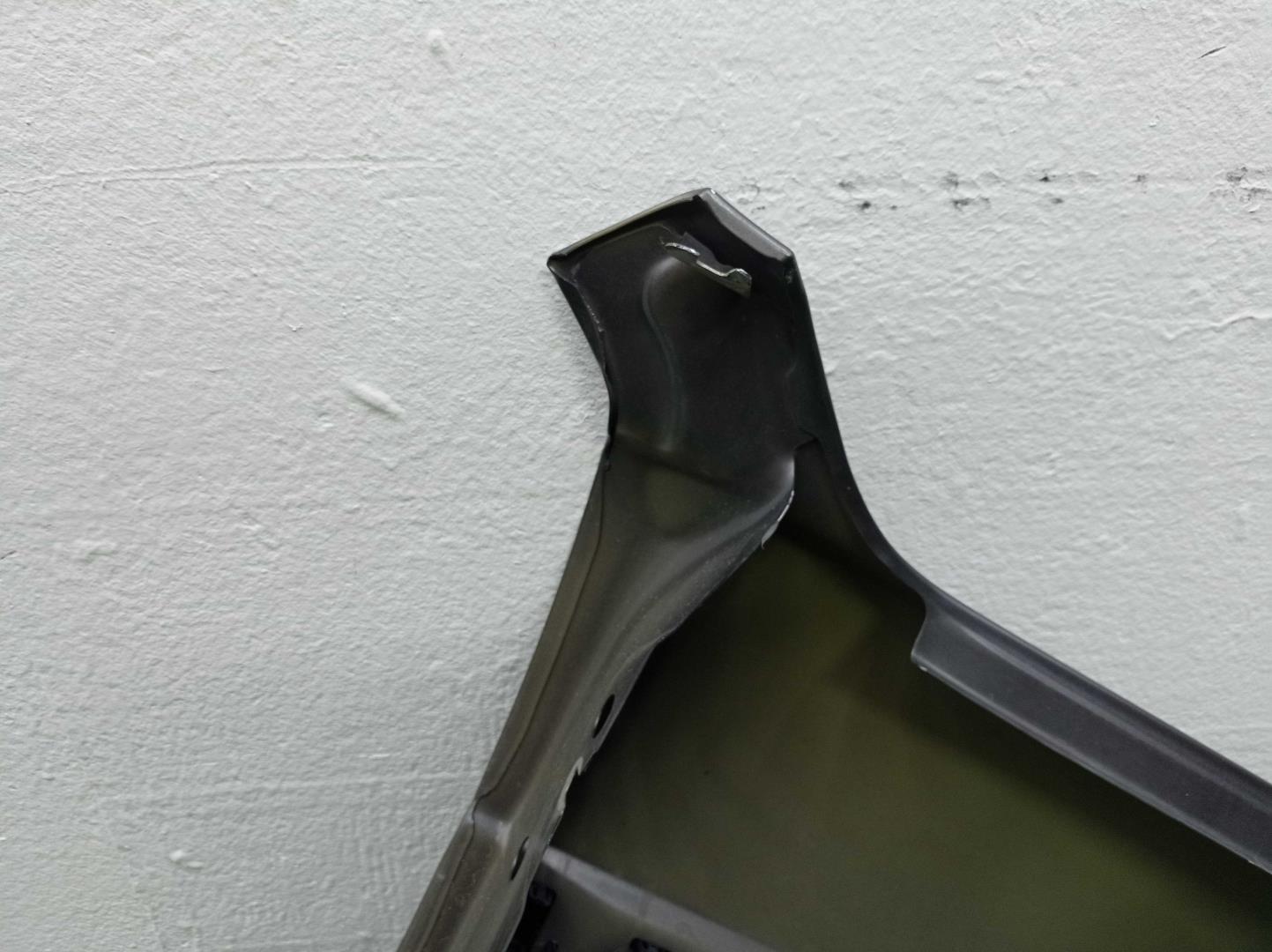 Крыло переднее левое