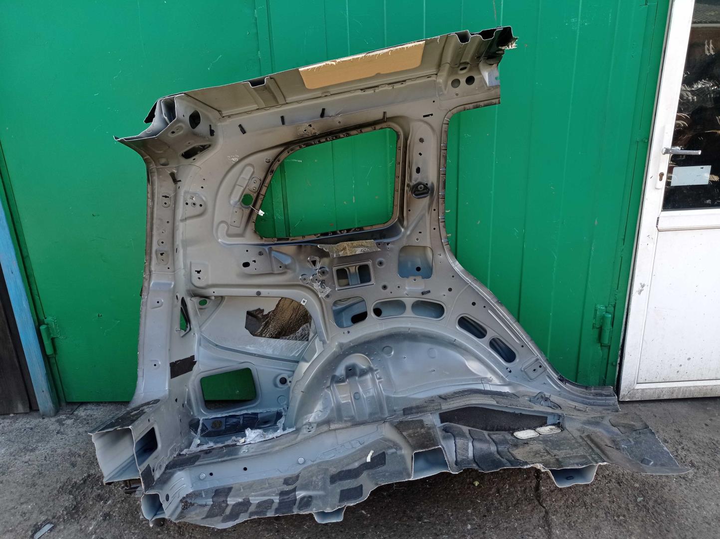 Крыло заднее левое