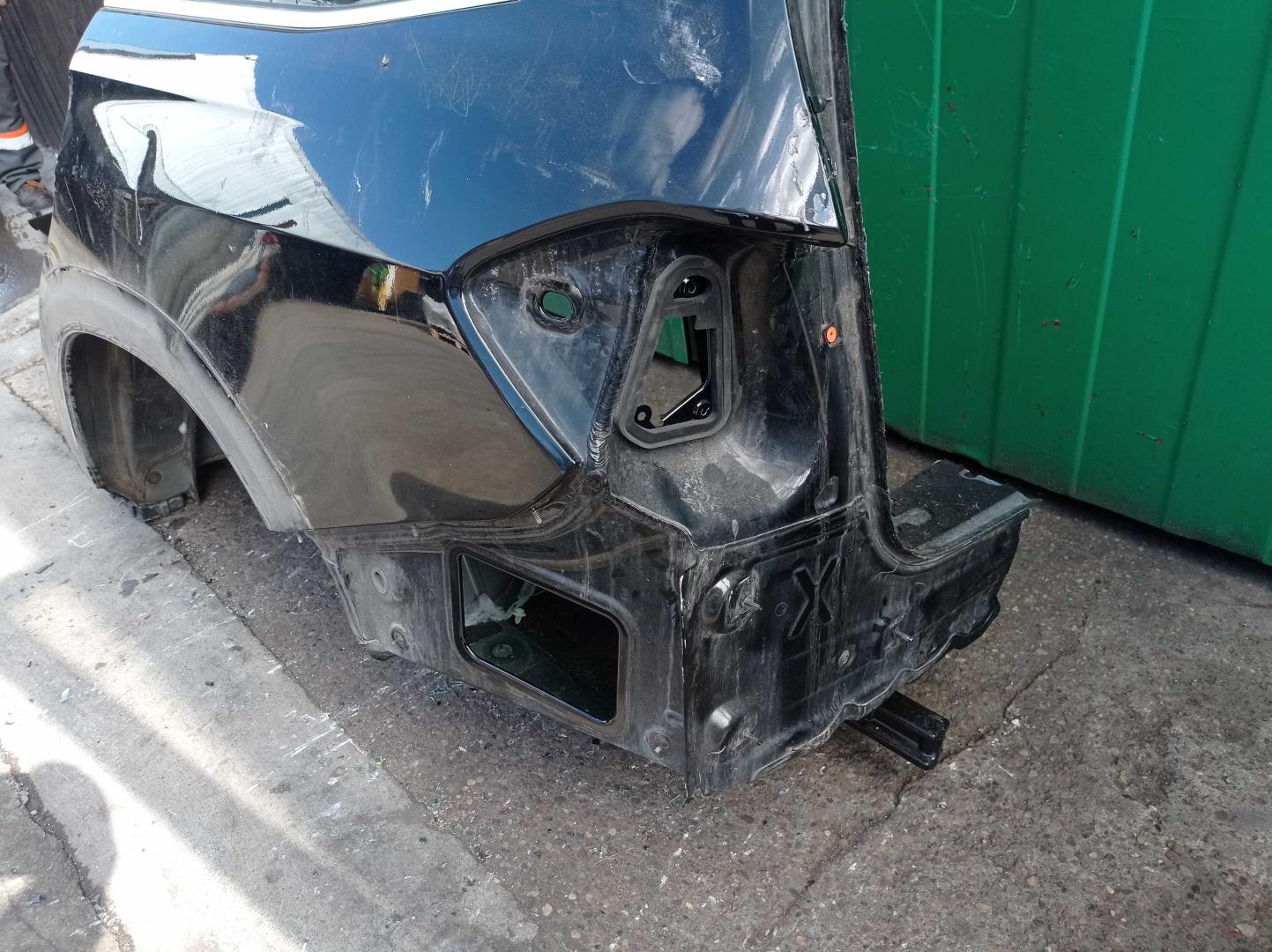 Крыло заднее левое