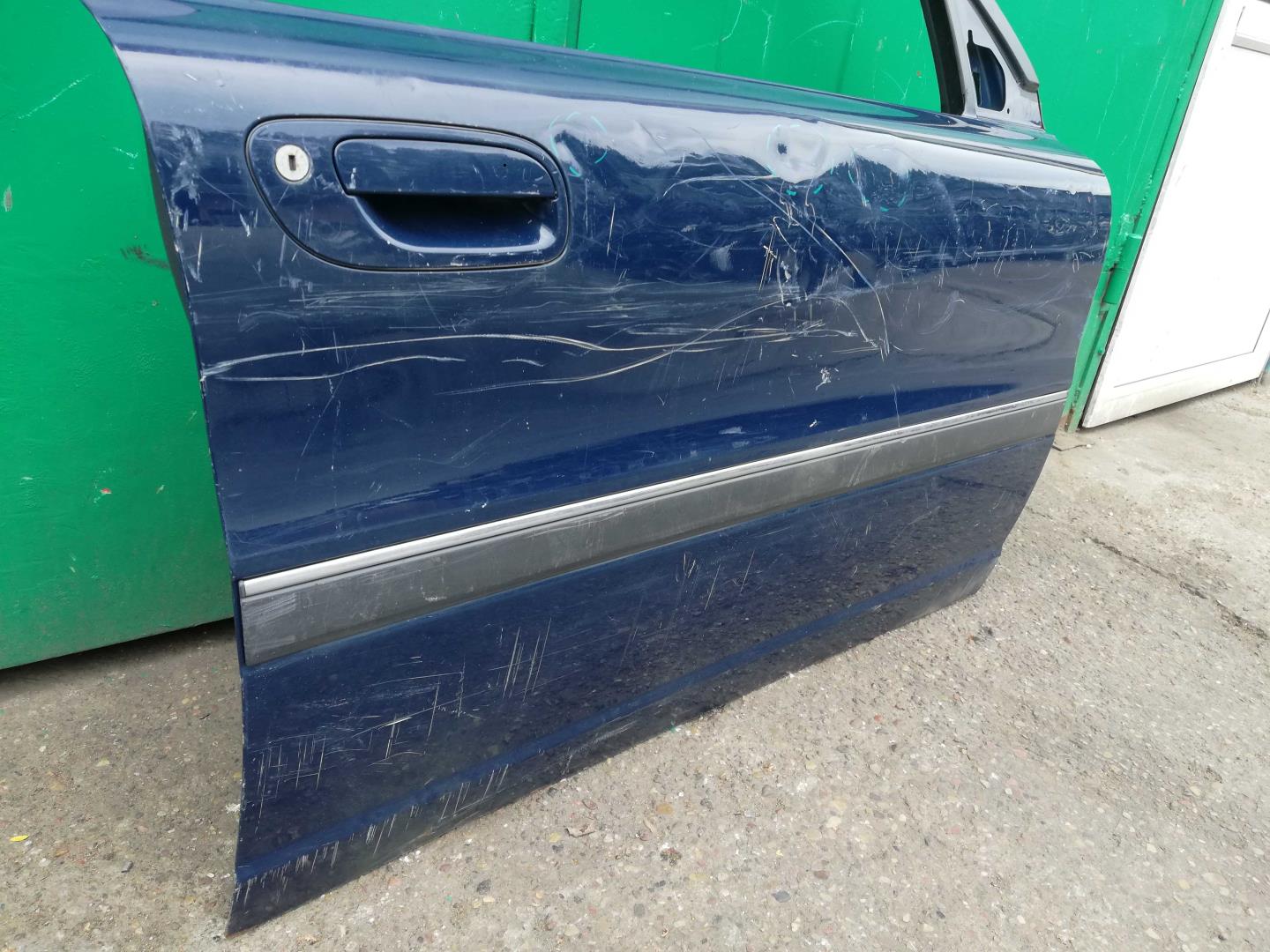 Дверь передняя правая