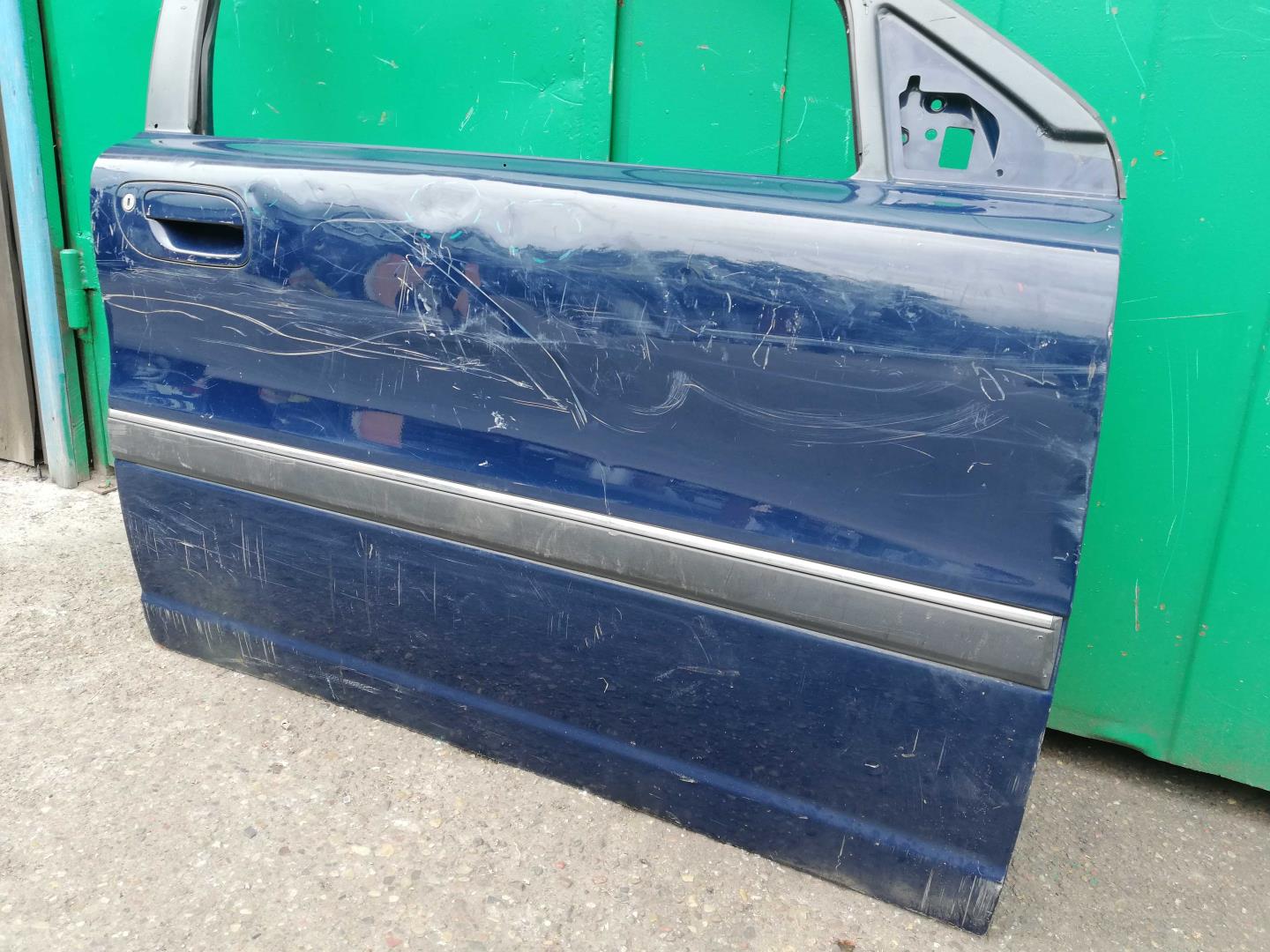 Дверь передняя правая