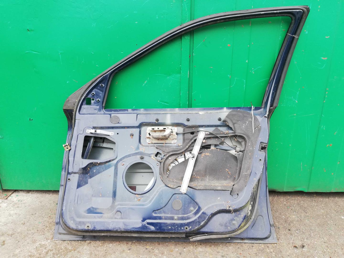 Дверь передняя правая