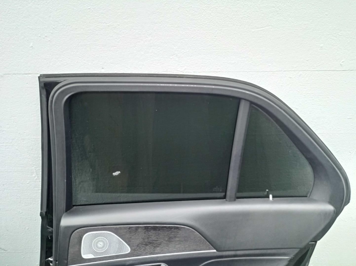 Замок двери задней правой