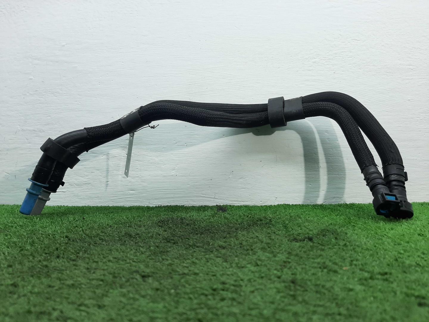 Трубка топливная