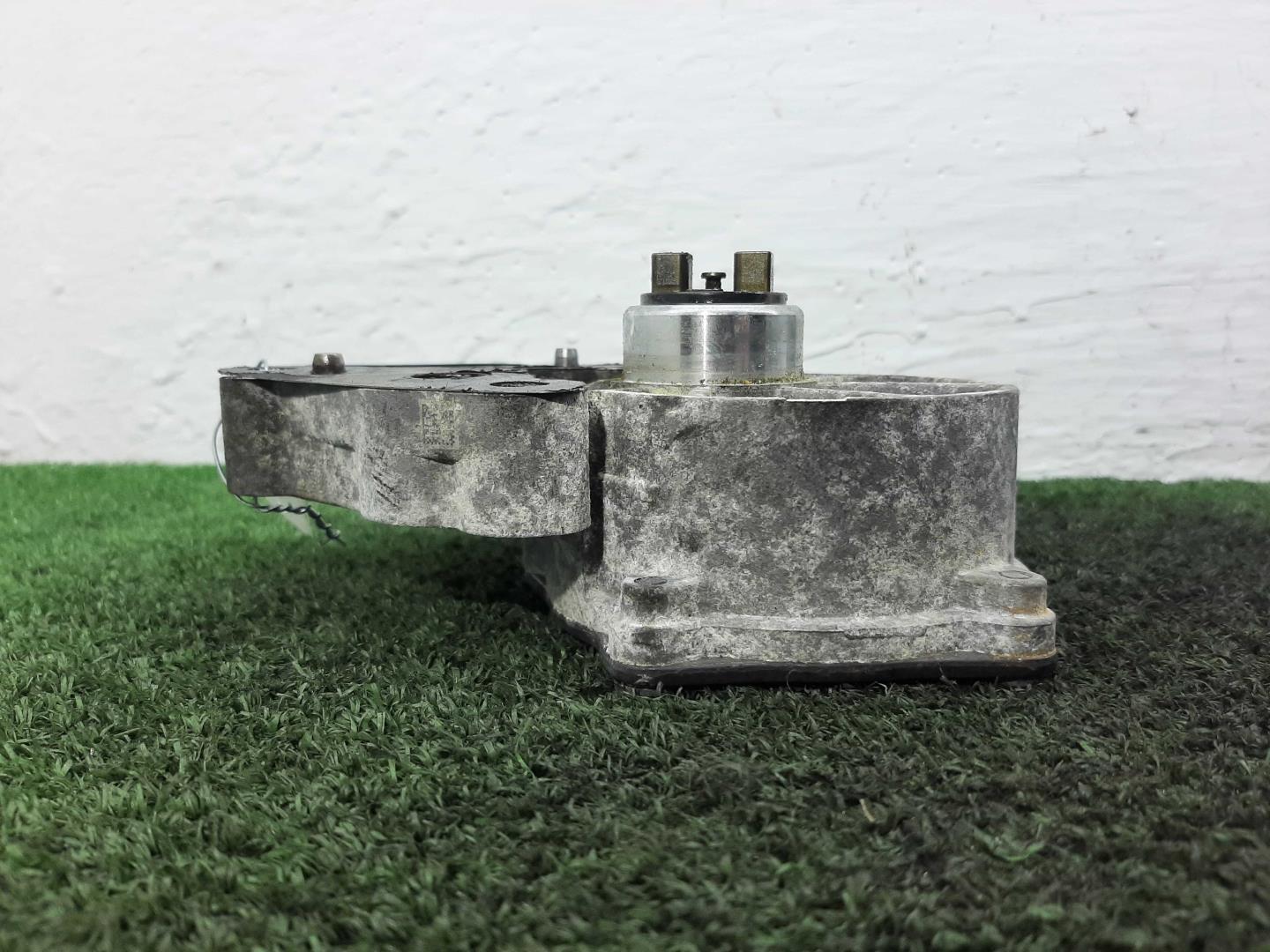 Насос вакуумный