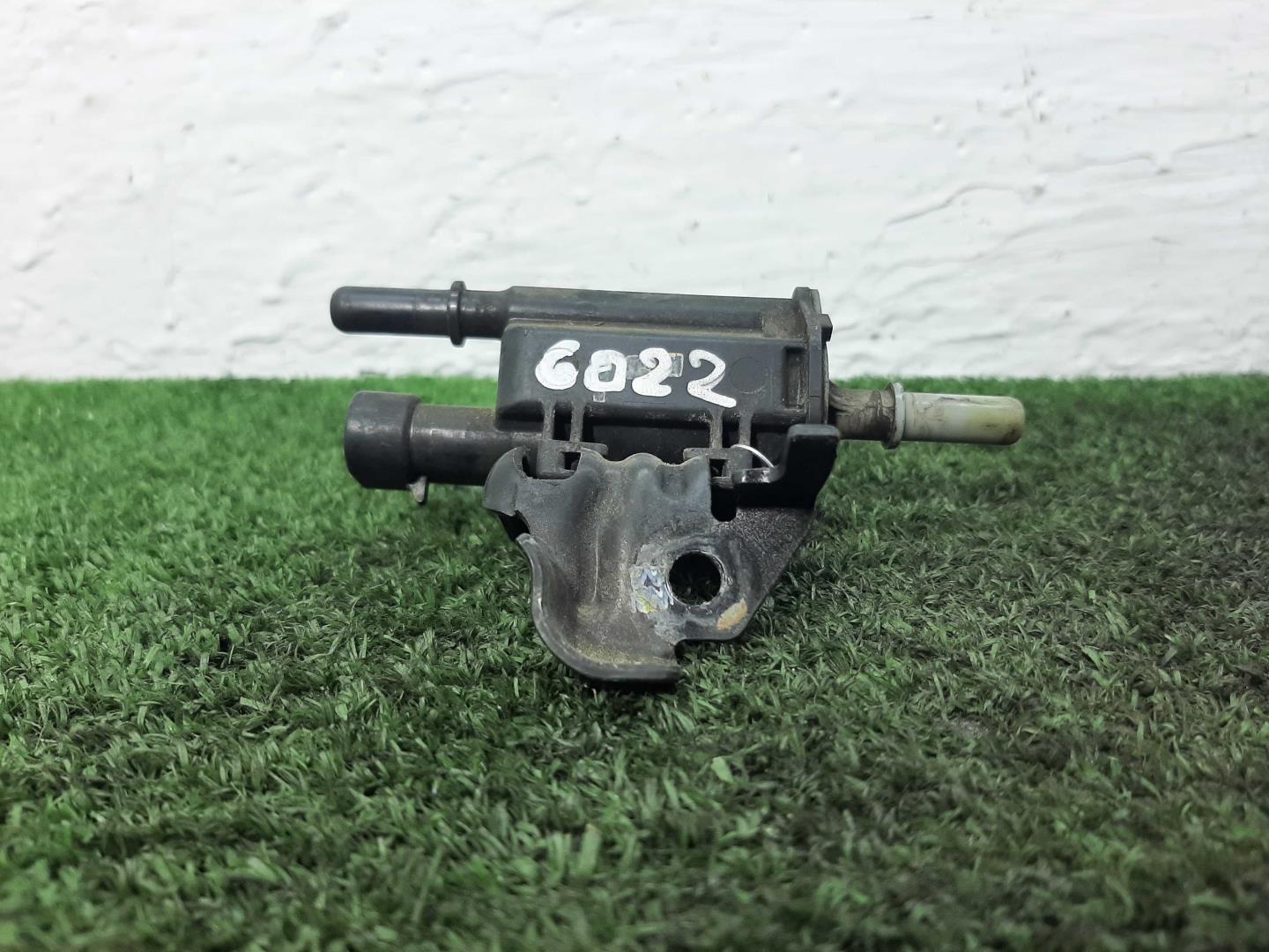 Клапан вентиляции топливного бака