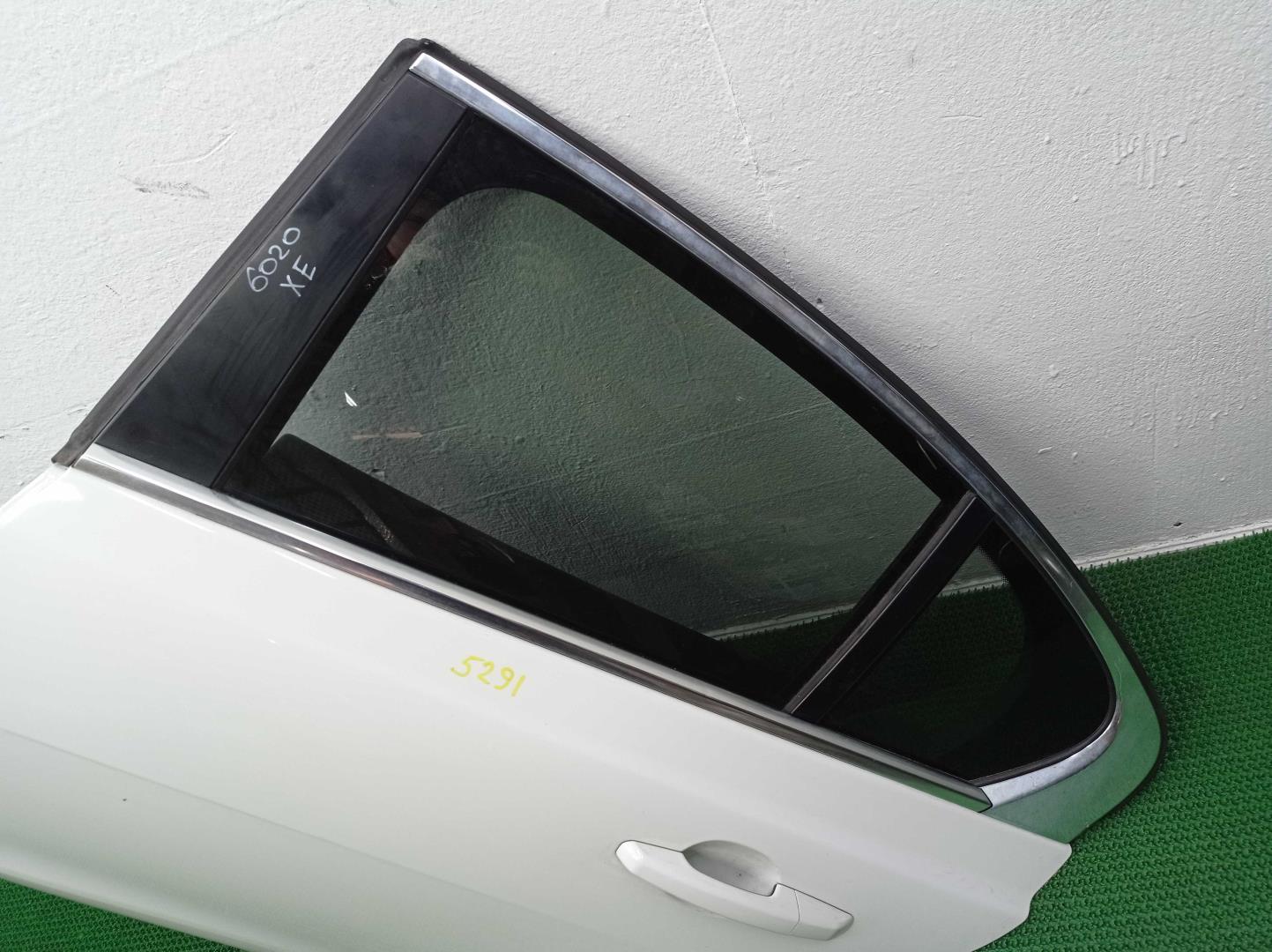 Ручка двери задней наружная левая