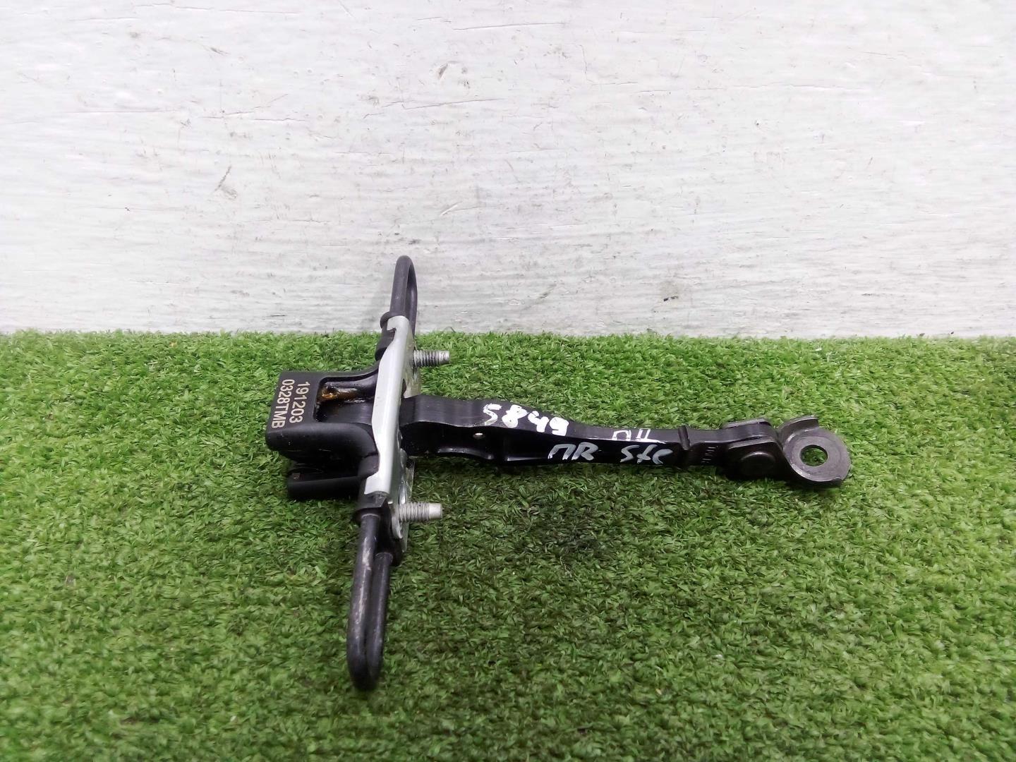 Ограничитель двери