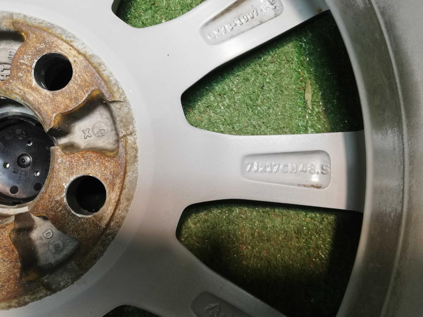 Диск колесный литой легкий сплав