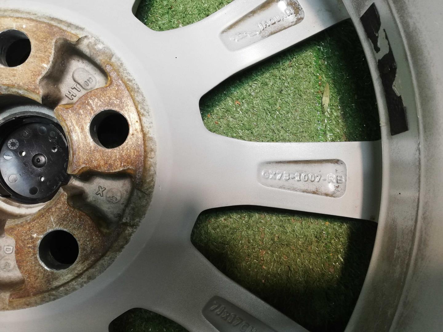 Диск колесный литой легкий сплав