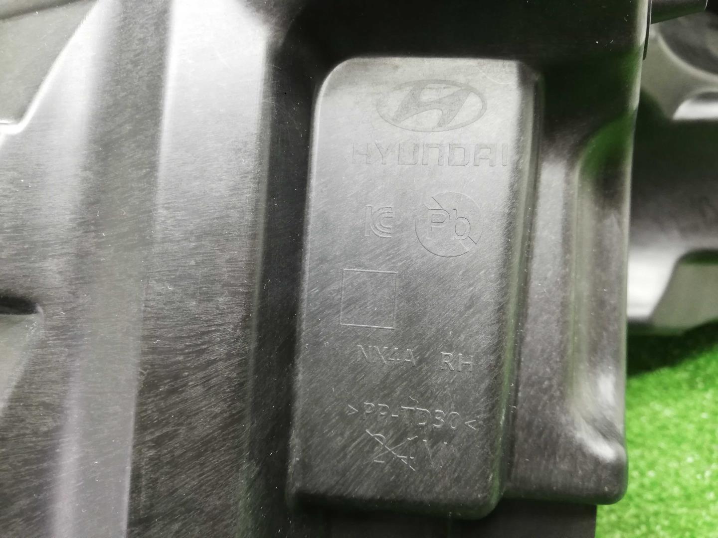 Фара правая