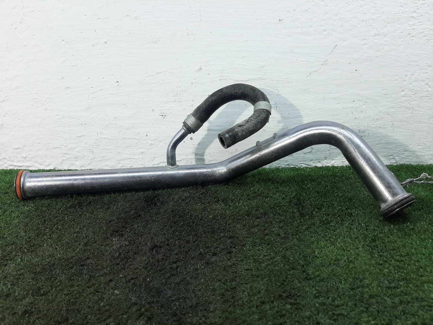 Трубка системы охлаждения