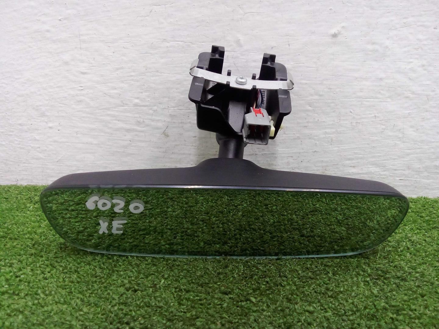 Зеркало заднего вида