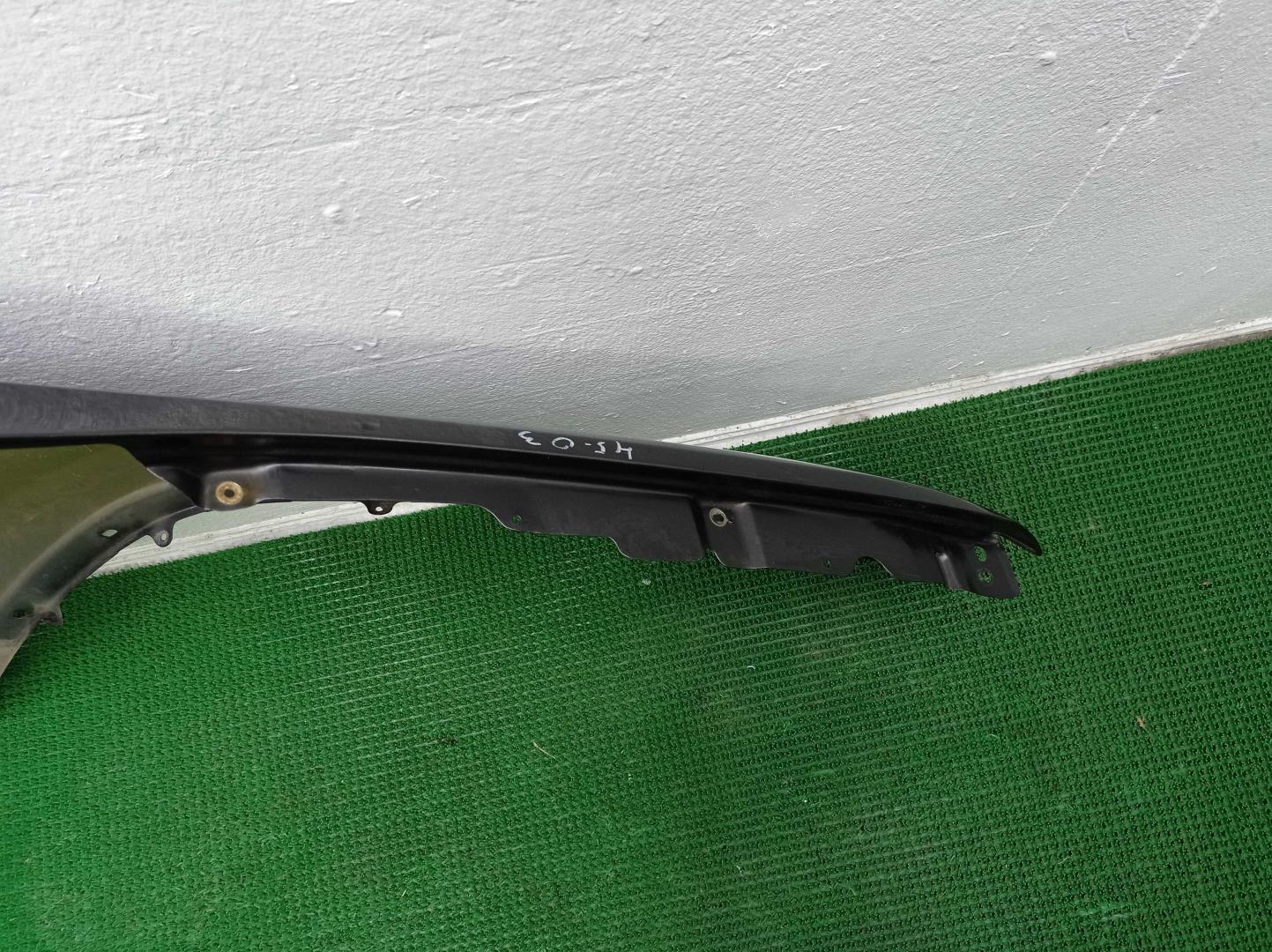 Крыло переднее левое