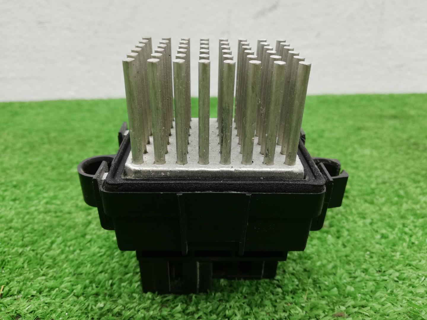 Резистор отопителя