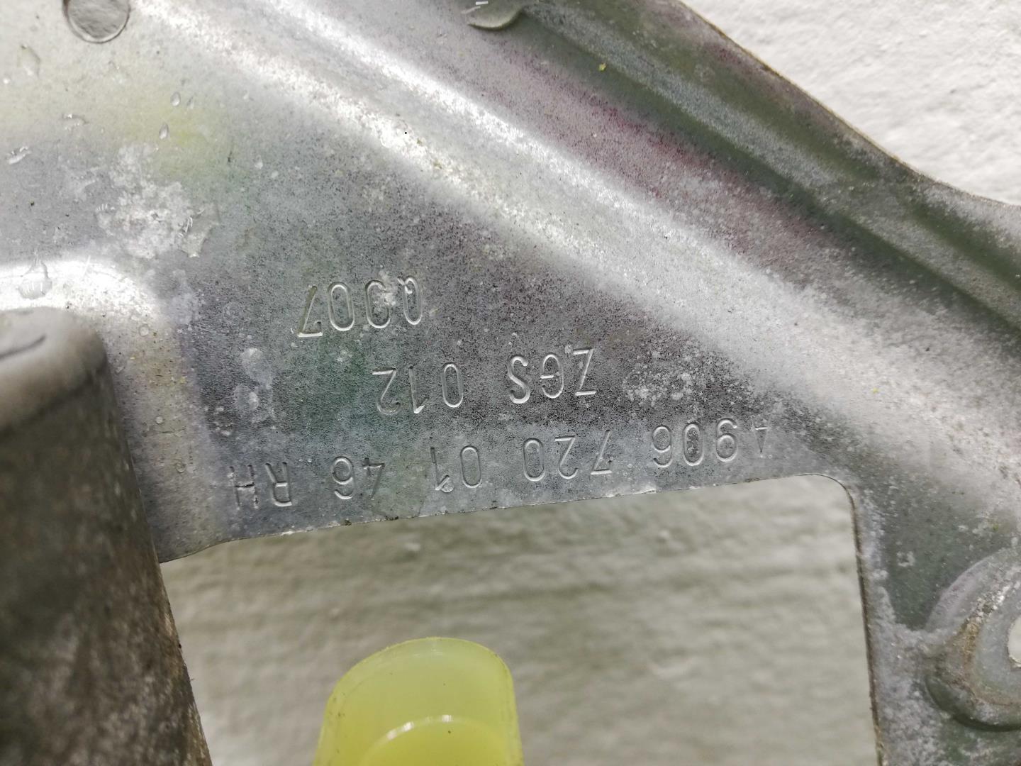 Стеклоподъемник электр. передний правый