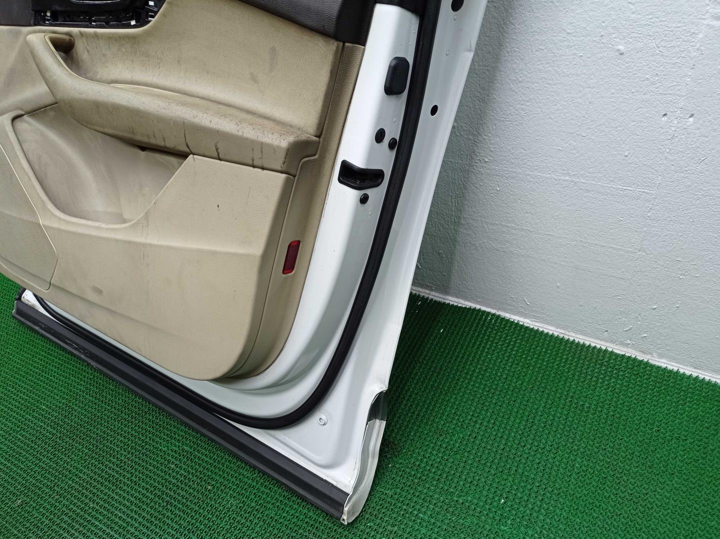 Стеклоподъемник электр. передний правый