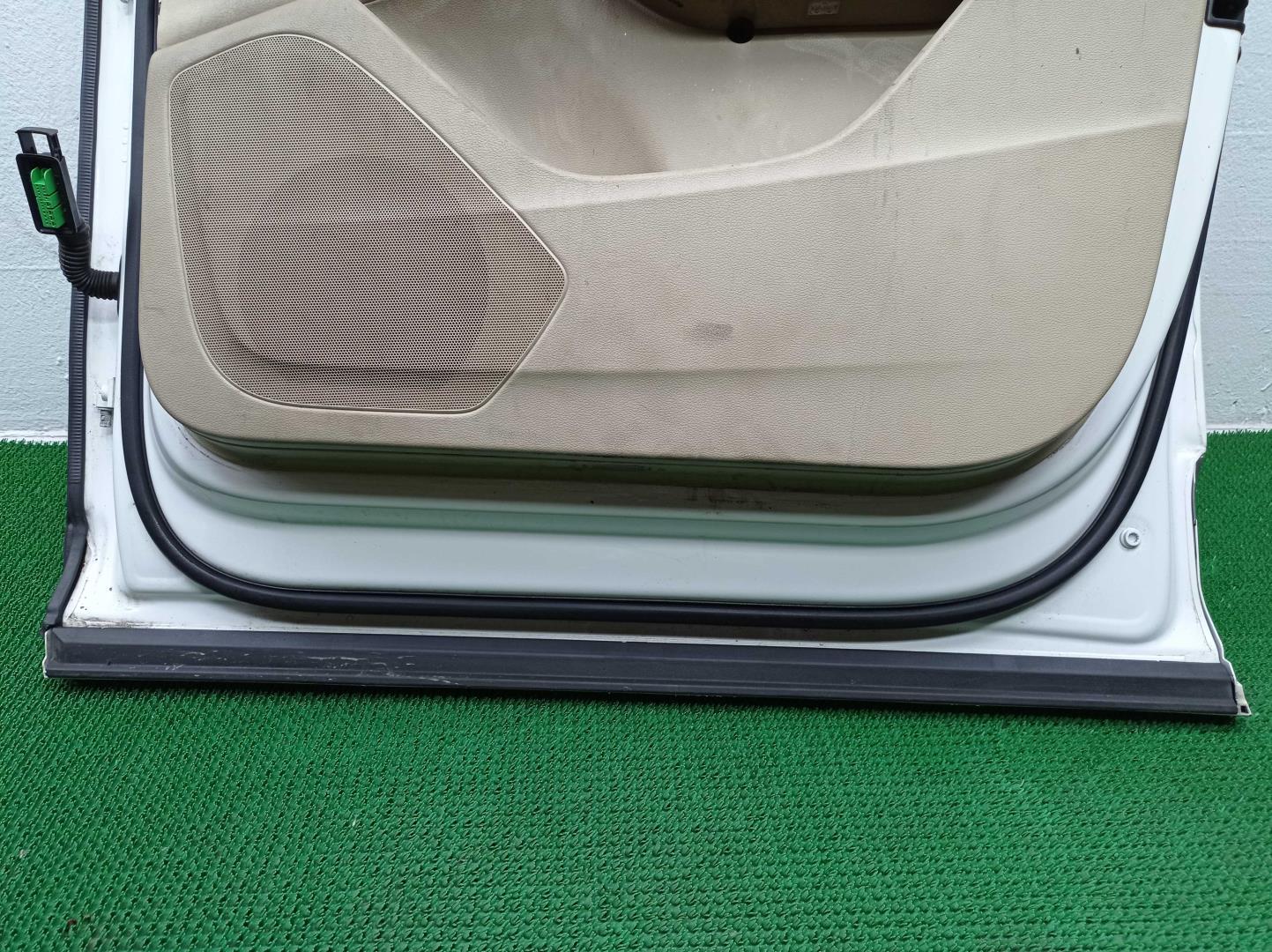 Стеклоподъемник электр. передний правый