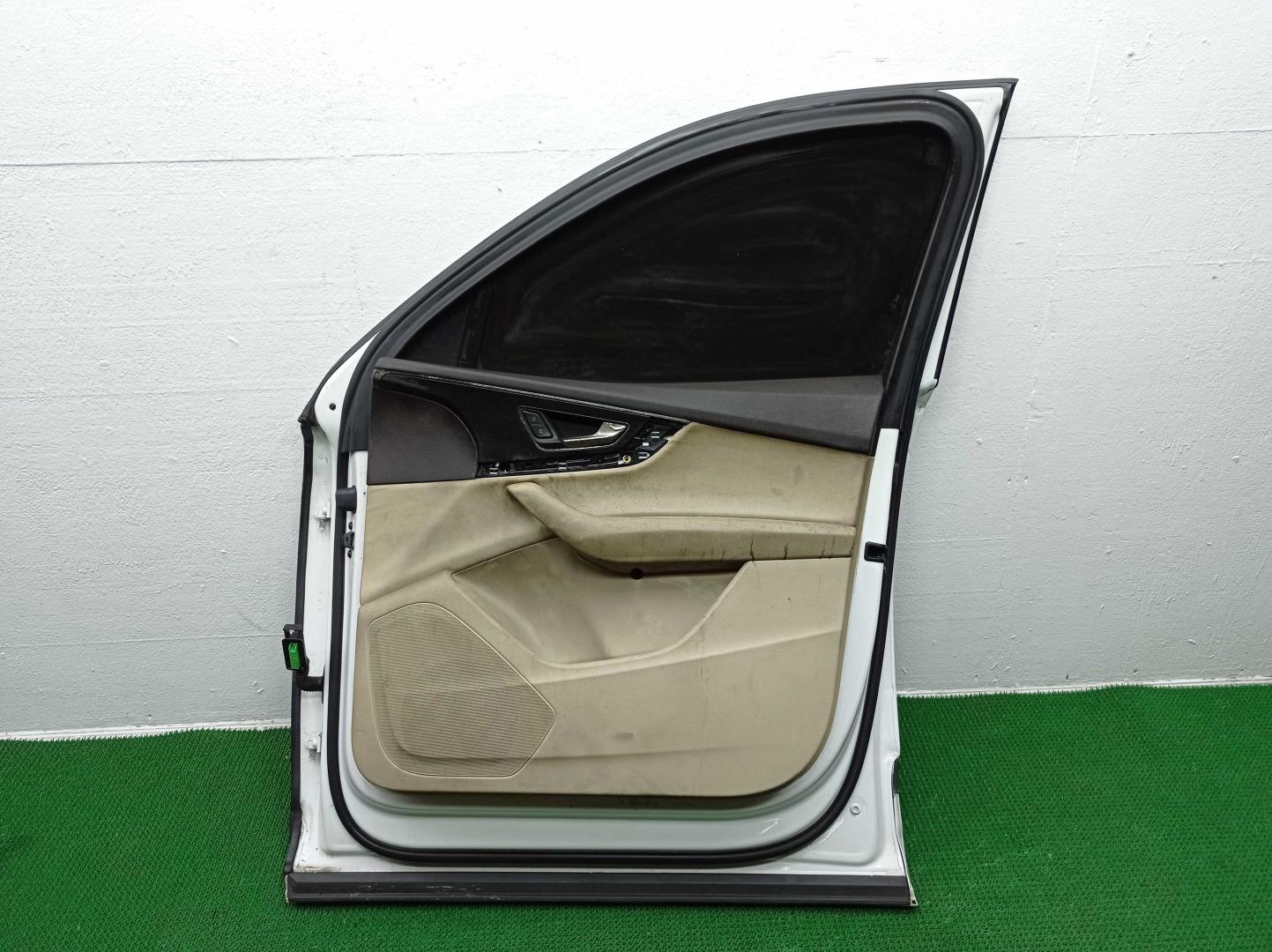 Стеклоподъемник электр. передний правый