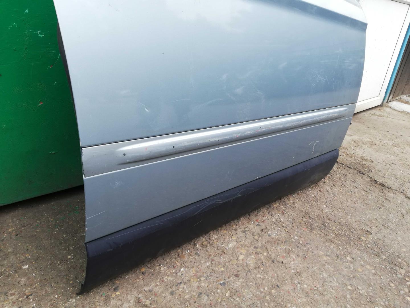 Дверь передняя правая