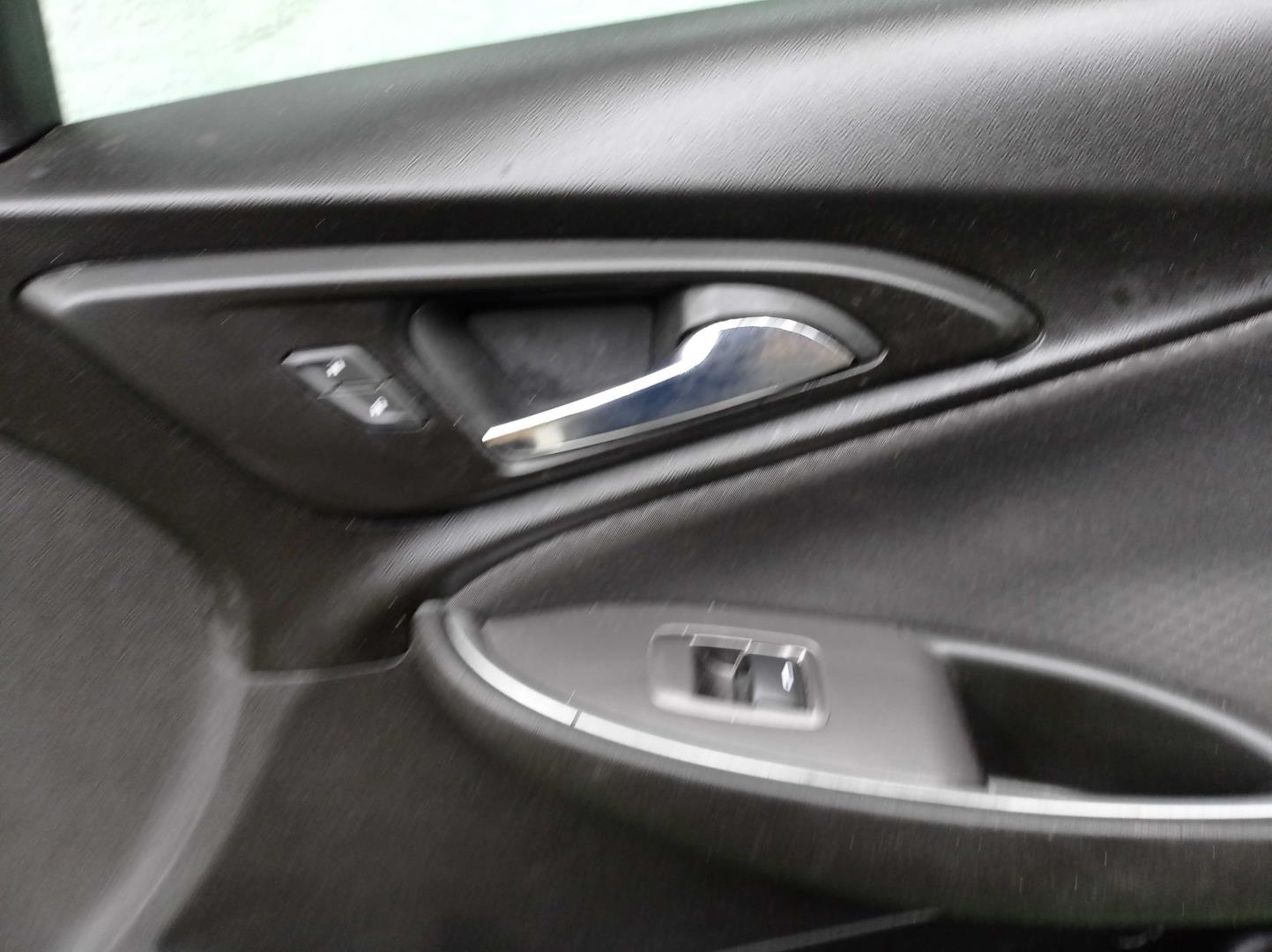 Дверь передняя правая