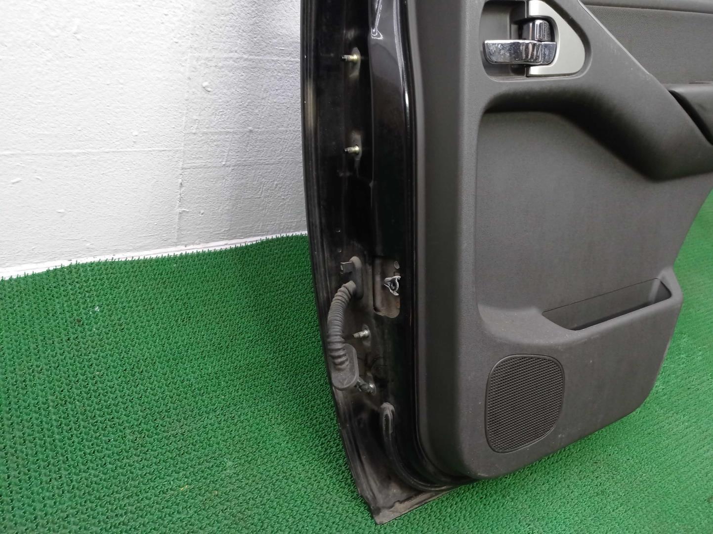 Стеклоподъемник электр. задний правый