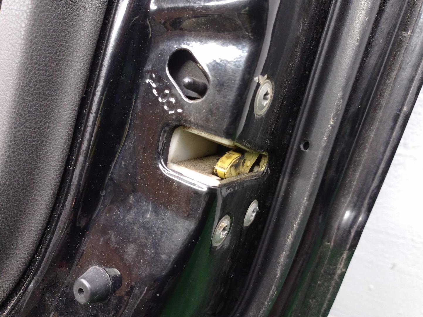 Стеклоподъемник электр. задний правый