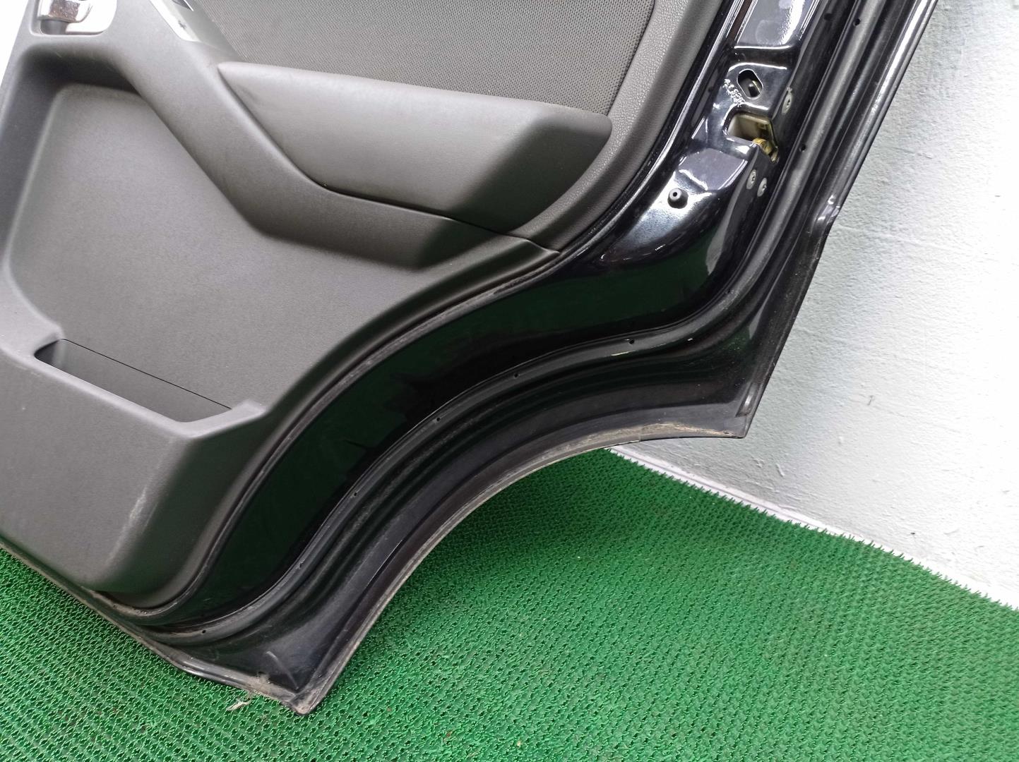 Стеклоподъемник электр. задний правый