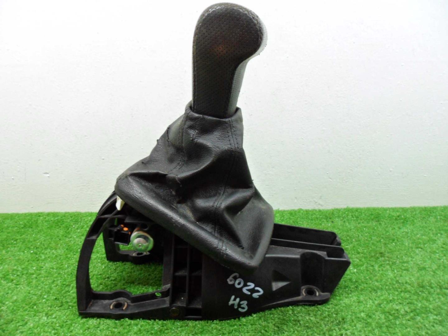 Кулиса МКПП / АКПП