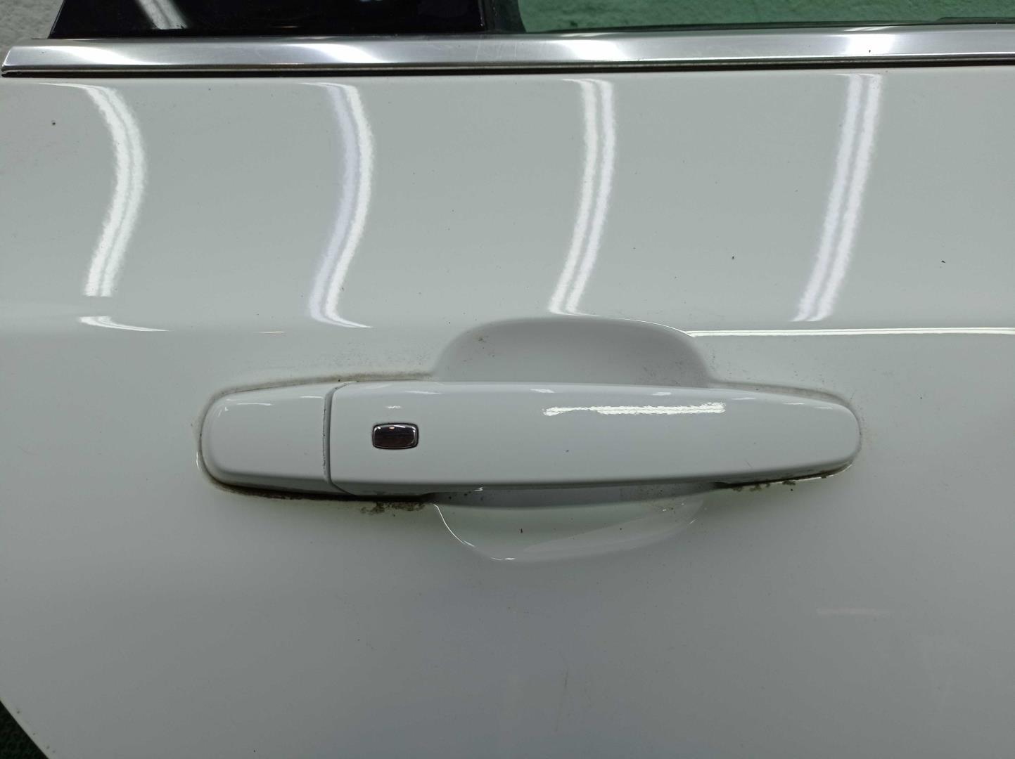 Дверь задняя правая