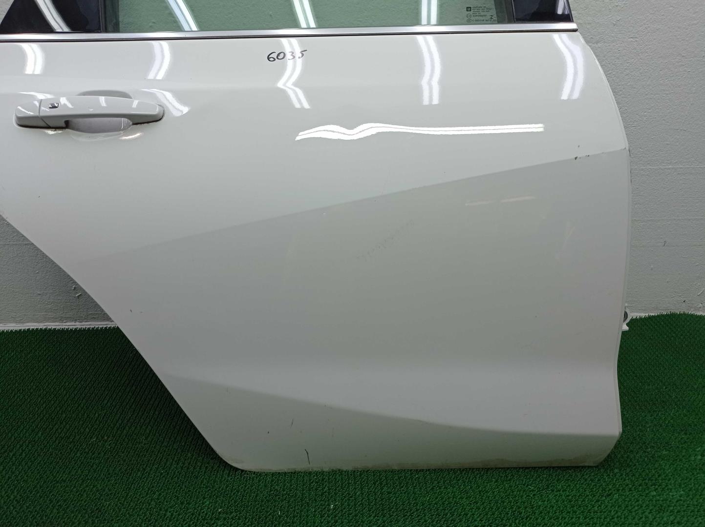 Замок двери задней правой