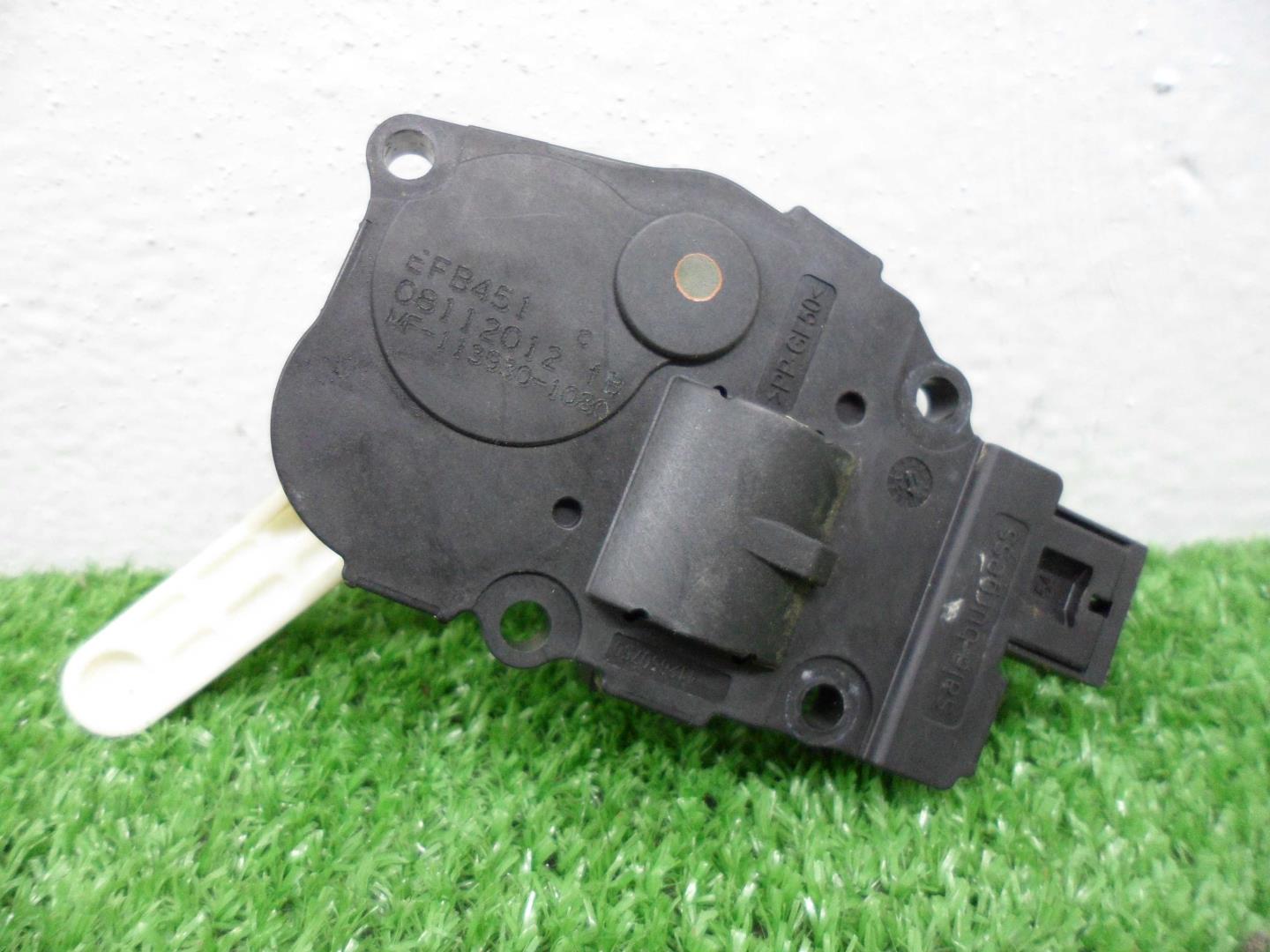 Моторчик заслонки печки