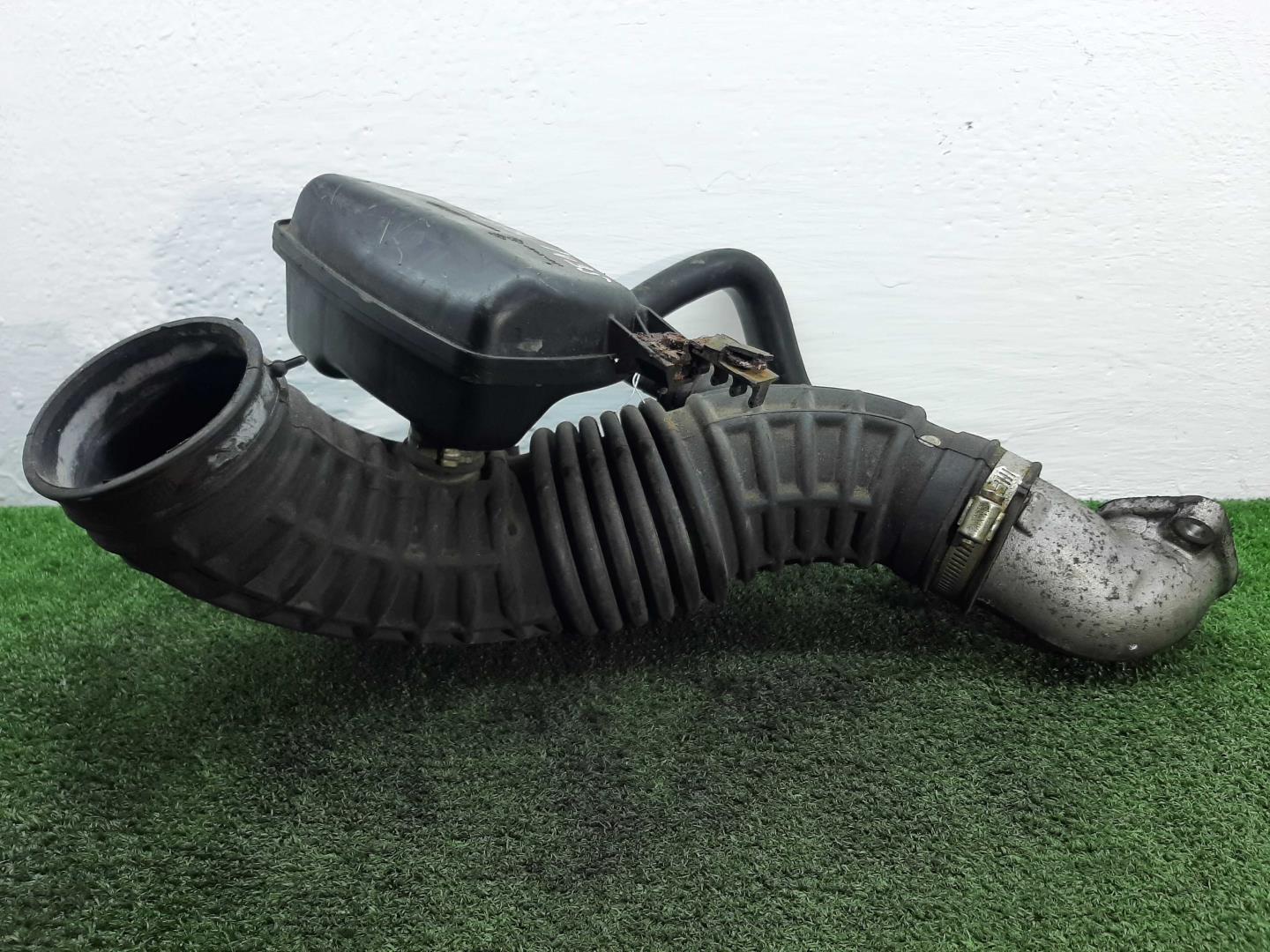 Патрубок воздушного фильтра