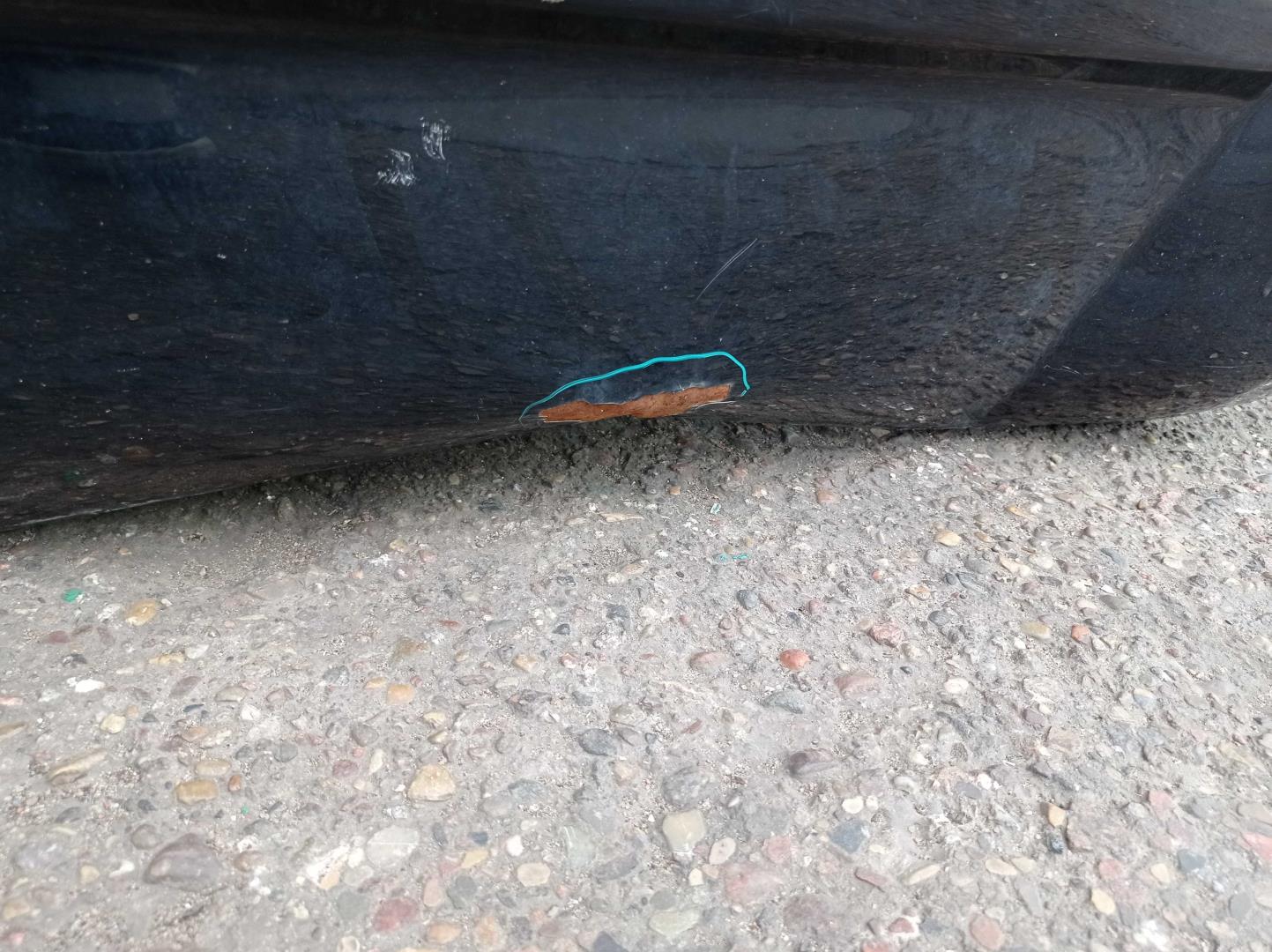 Стекло двери задней левой