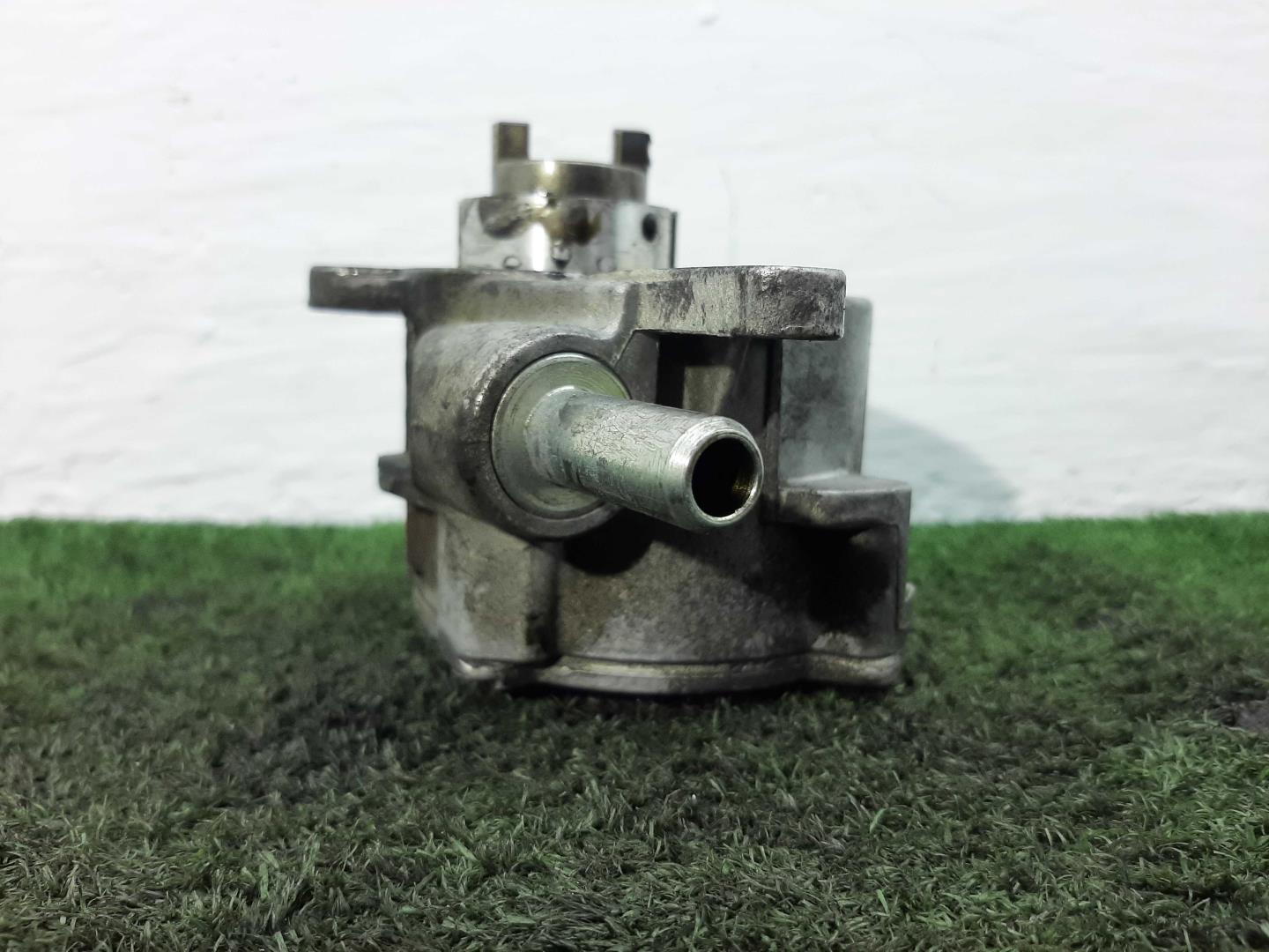 Насос вакуумный