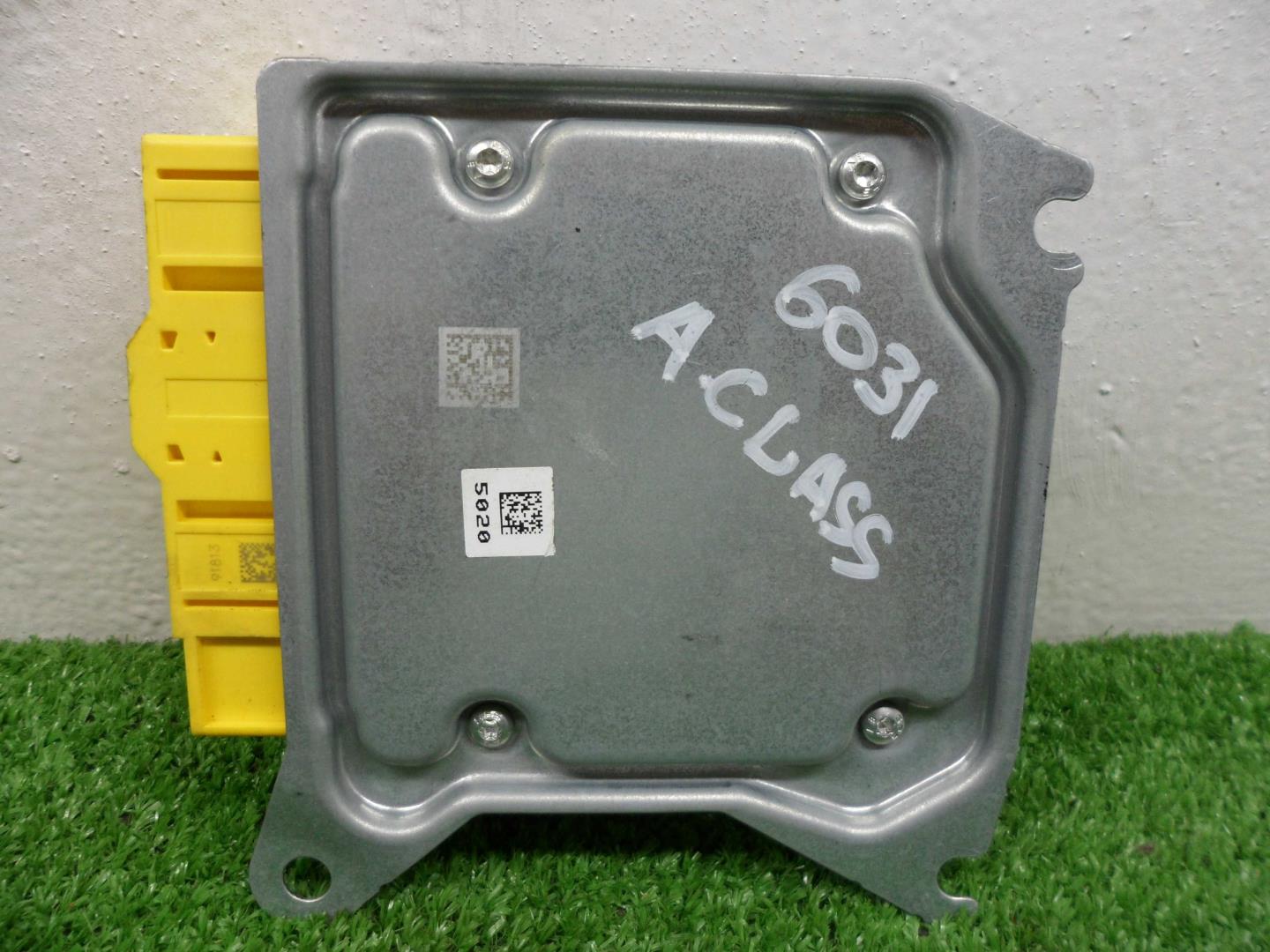 Блок управления подушек безопасности (AIR BAG)