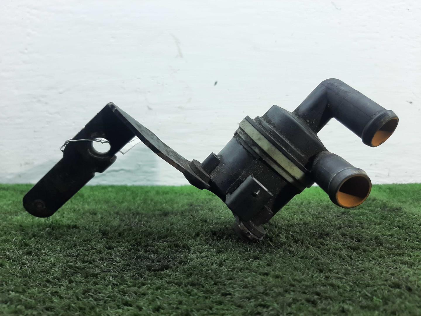 Насос электрический (доп.помпа)