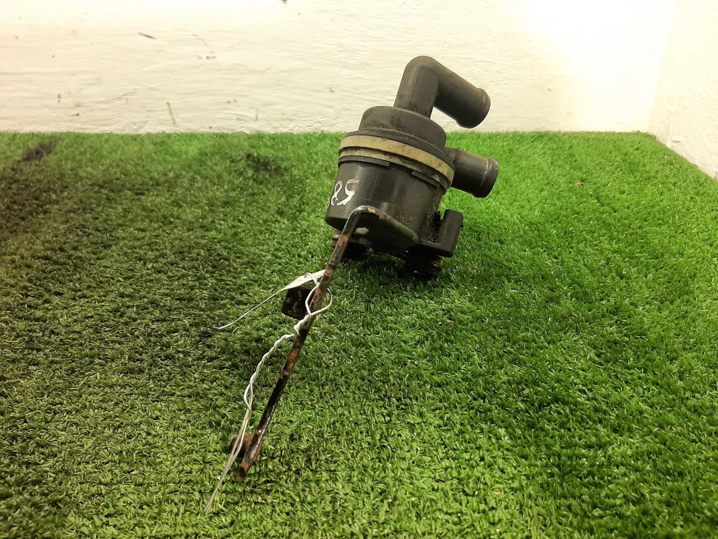 Насос электрический (доп.помпа)