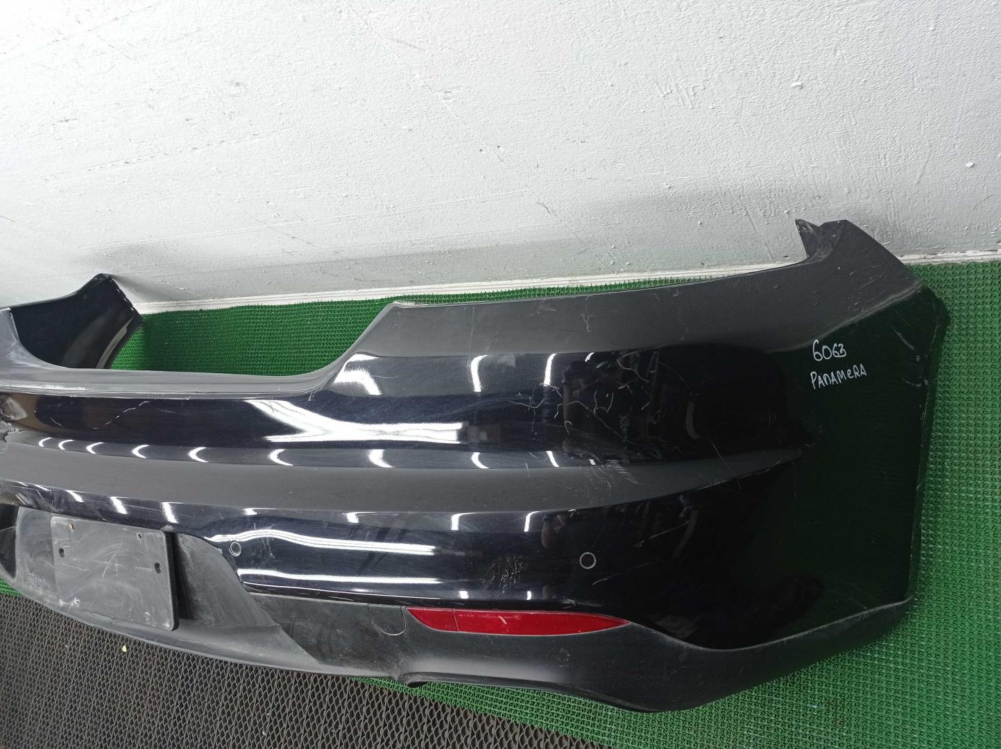 Бампер задний