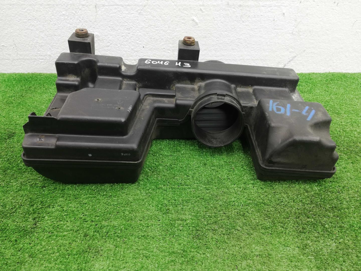 Резонатор воздушного фильтра