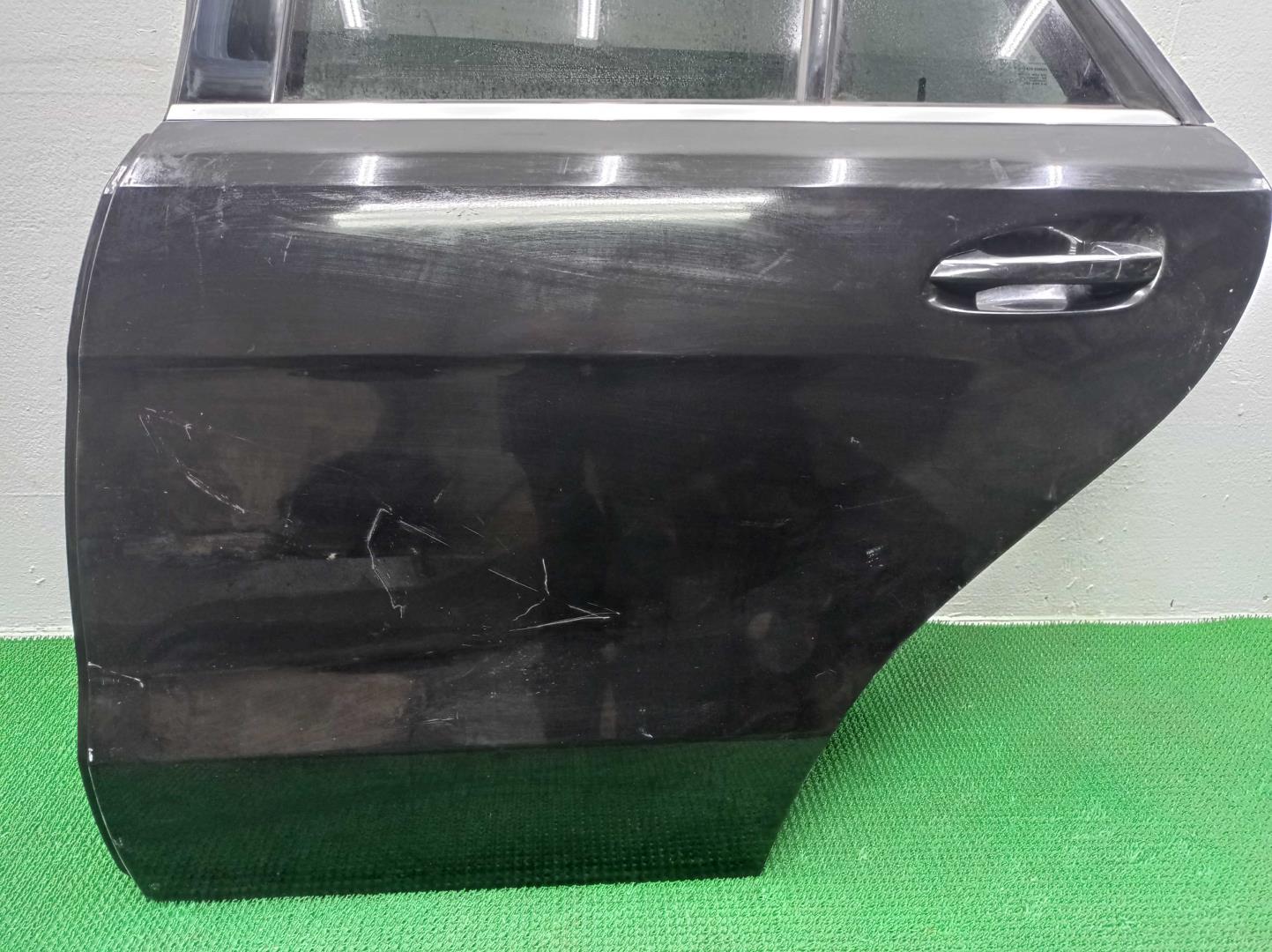 Дверь задняя левая