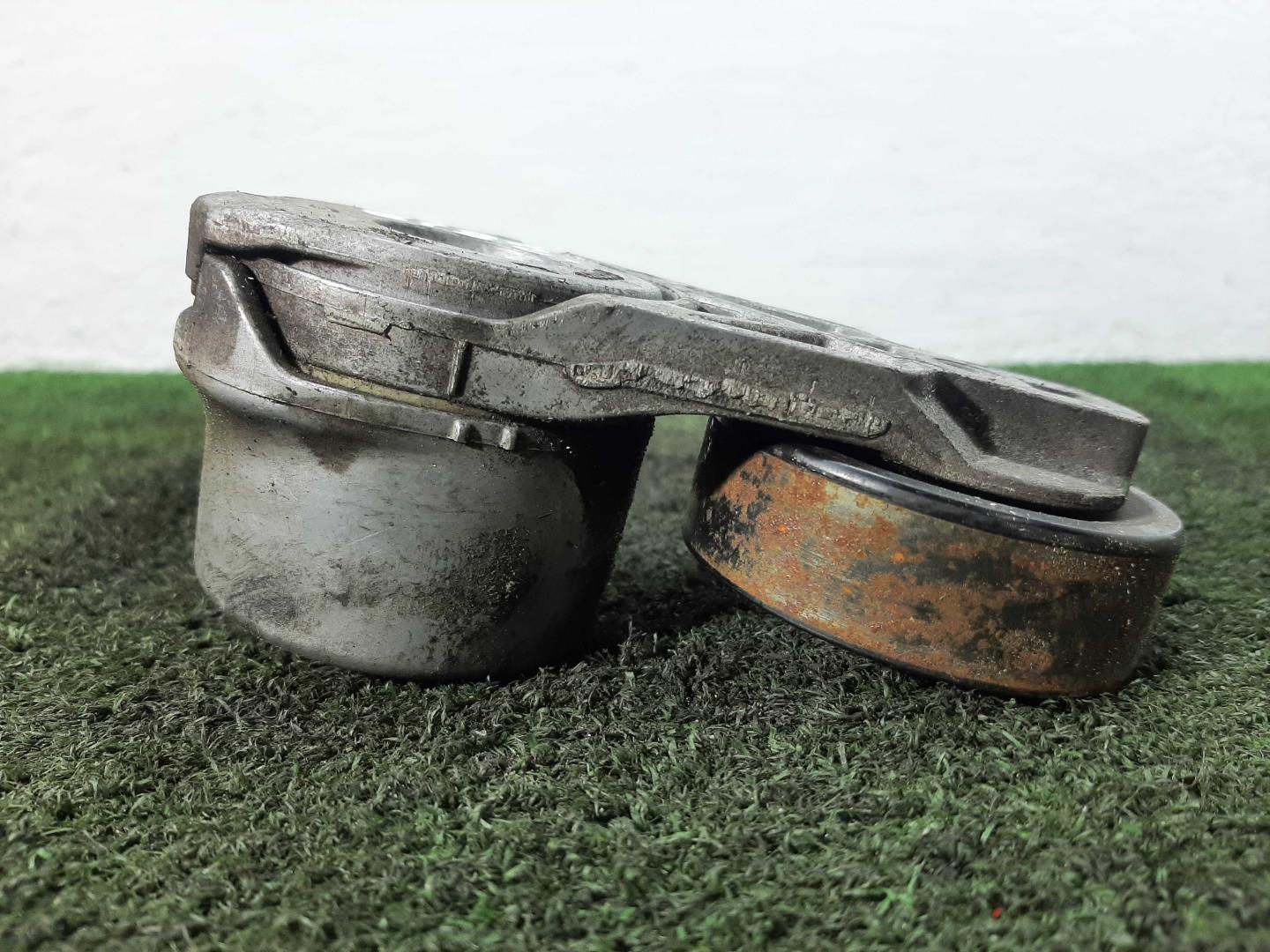 Натяжитель ремня