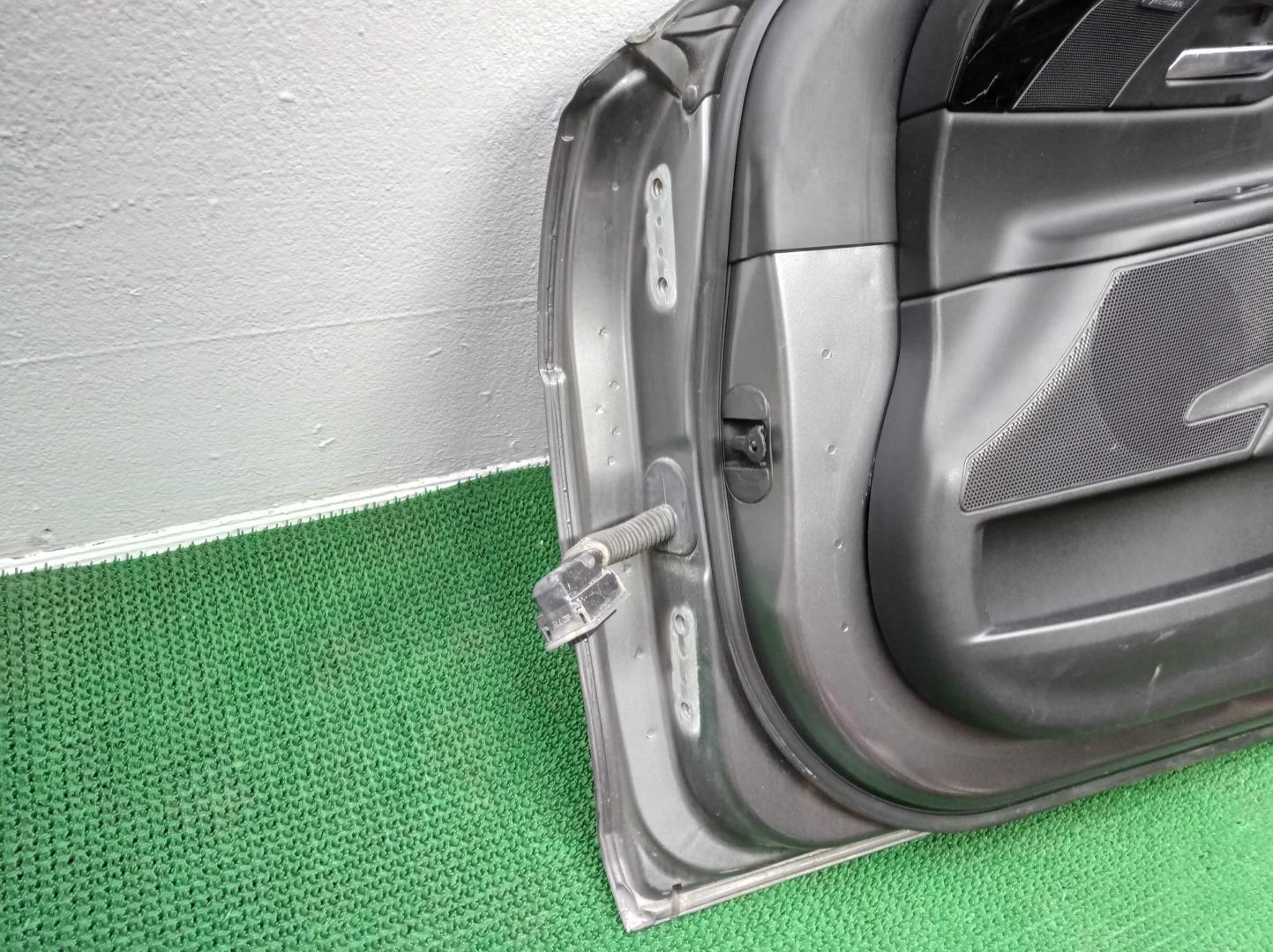 Ручка двери передней наружная правая