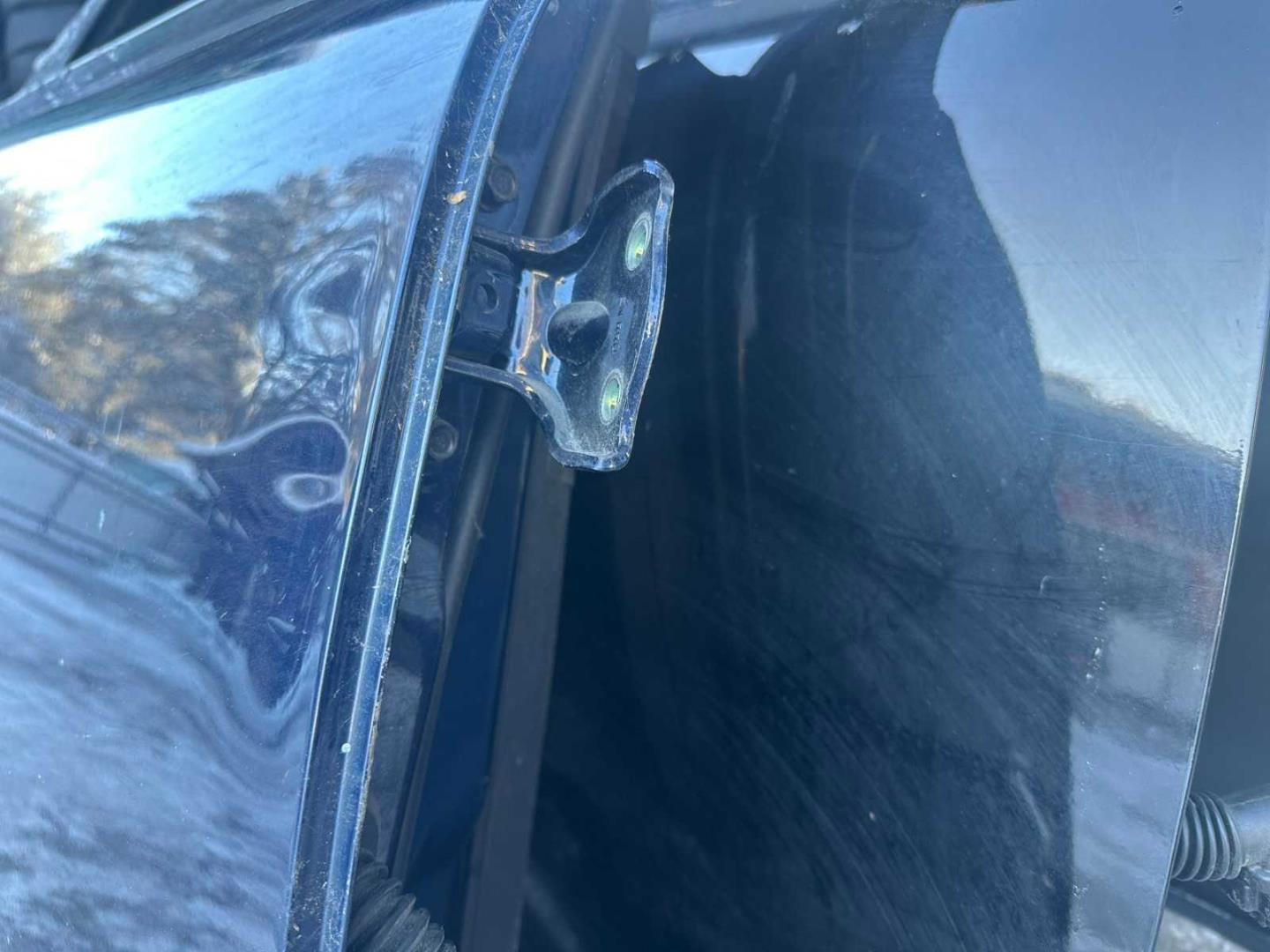 Замок двери задней правой