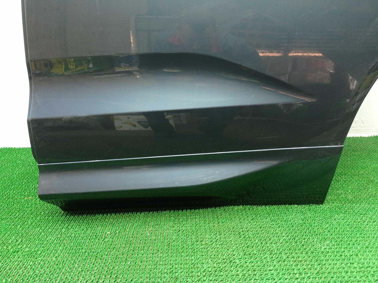 Стекло двери задней левой