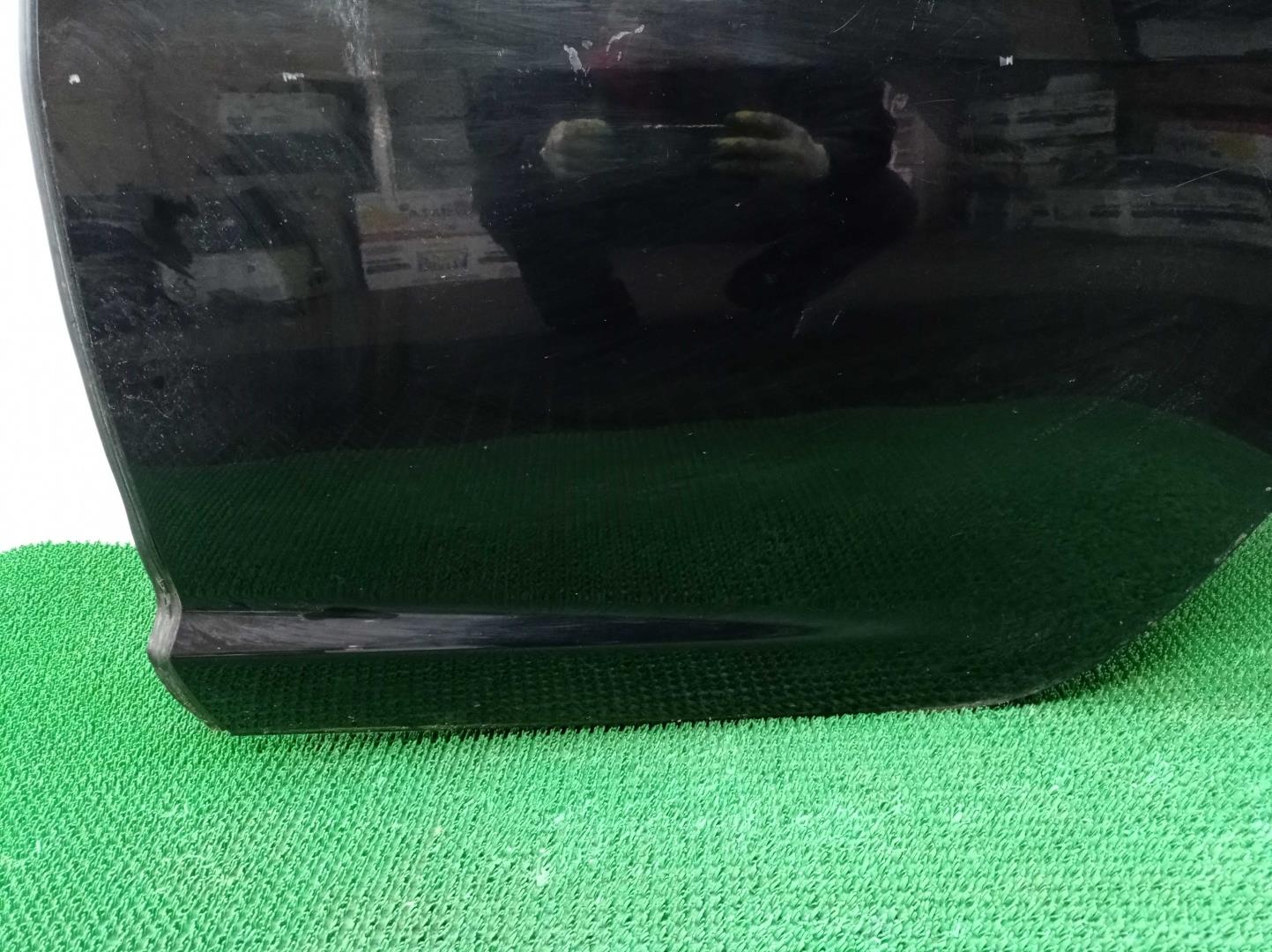 Стекло двери задней левой